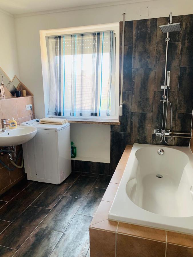 Charmante 3Zi-Ferienwohnung Im Landhausstil Kaufbeuren Kültér fotó